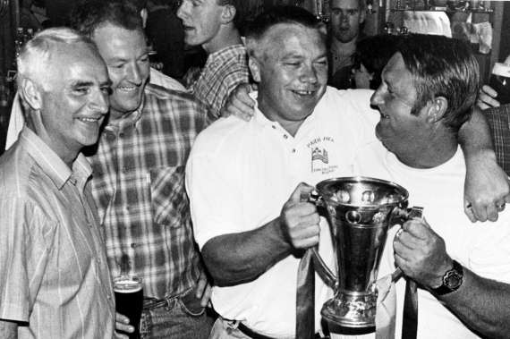 Paidi O'Se and Muiris Fitzgerald with the Munster cup after the 1996 Munster Final