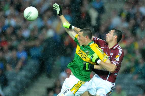 Kieran Donaghy grapples with Finnian Hanley of Galway during the 2008 AI Quarterfinal