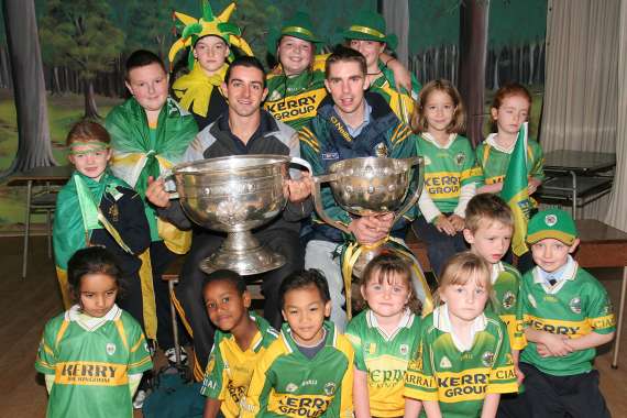 Marc O Se and Aidan O'Mahony on tour with Sam Maguire in Tralee